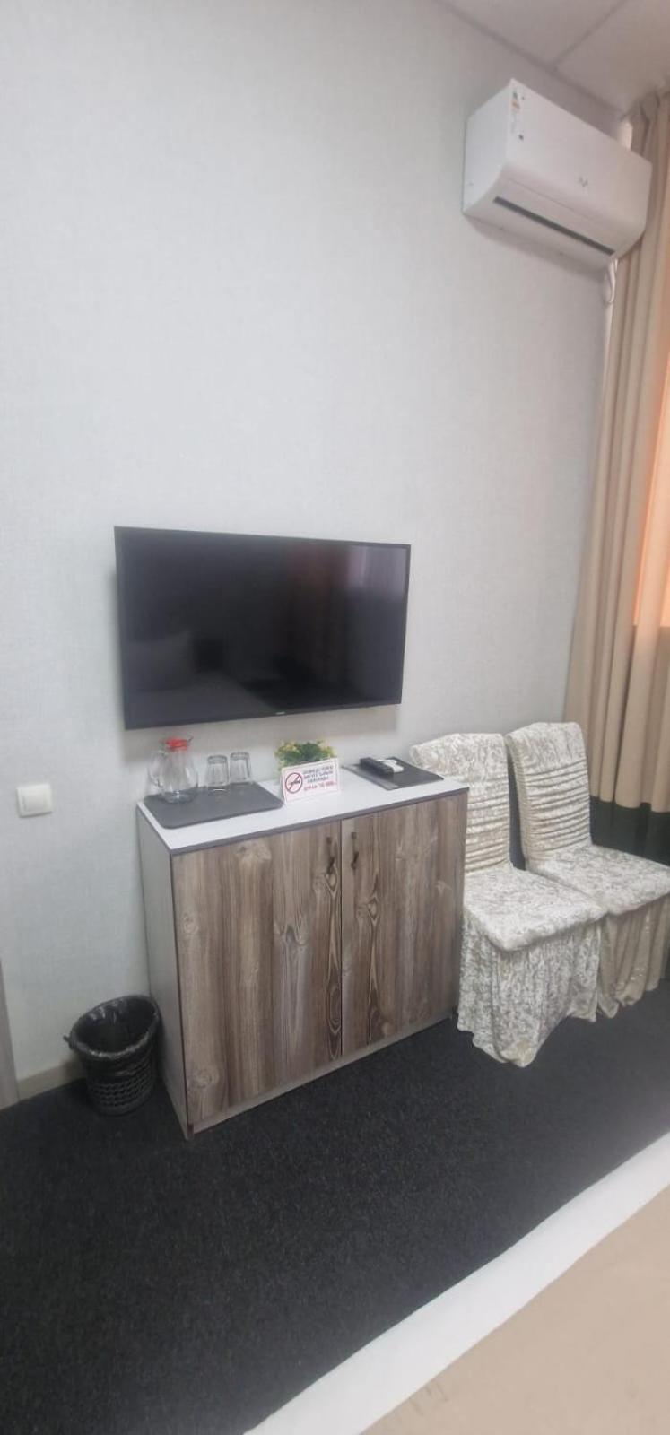 Tarlan Hotel Aqtau Esterno foto